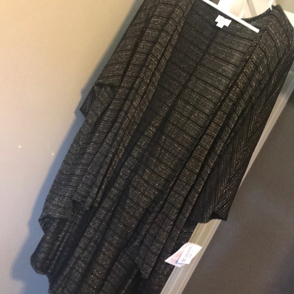 NWT LulaRoe Lindsay size M